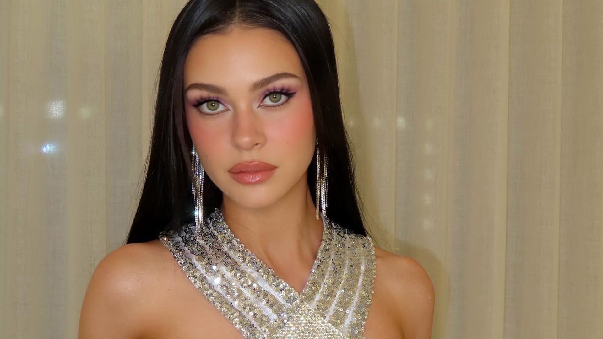 Nicola Peltz Beckham dressed as Cher for Halloween 2024