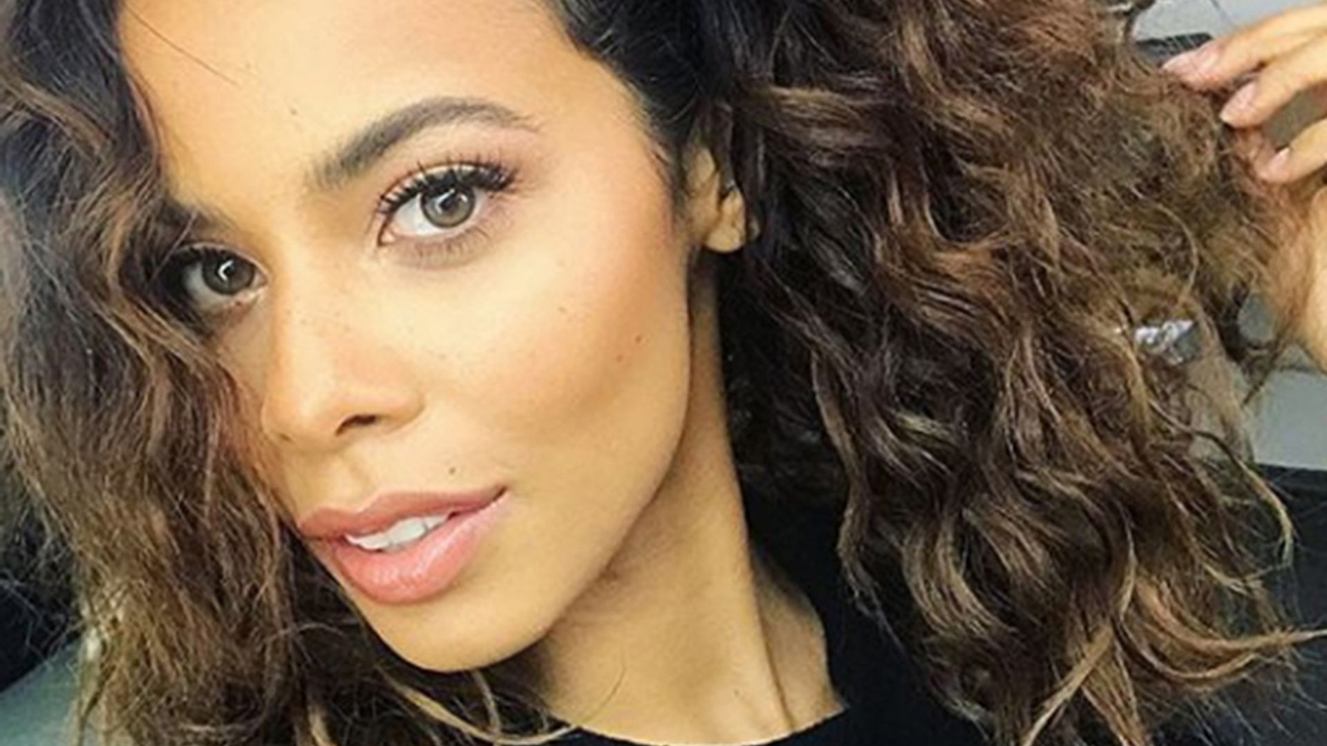 rochelle humes new look