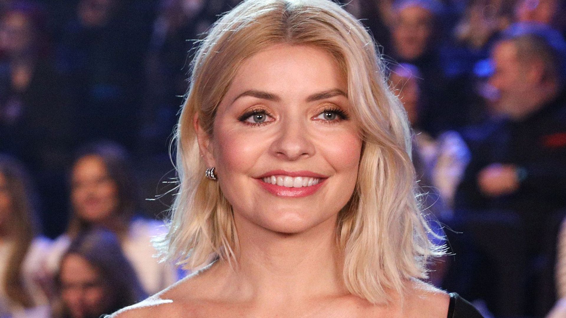 holly willoughby doi