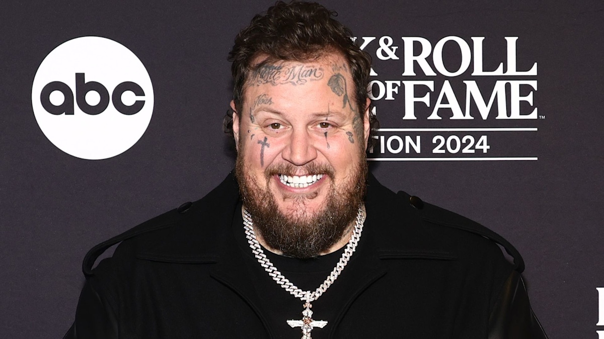 Jelly Roll makes bold statement after 100 lb weight loss: 'Next year you won't recognize me'