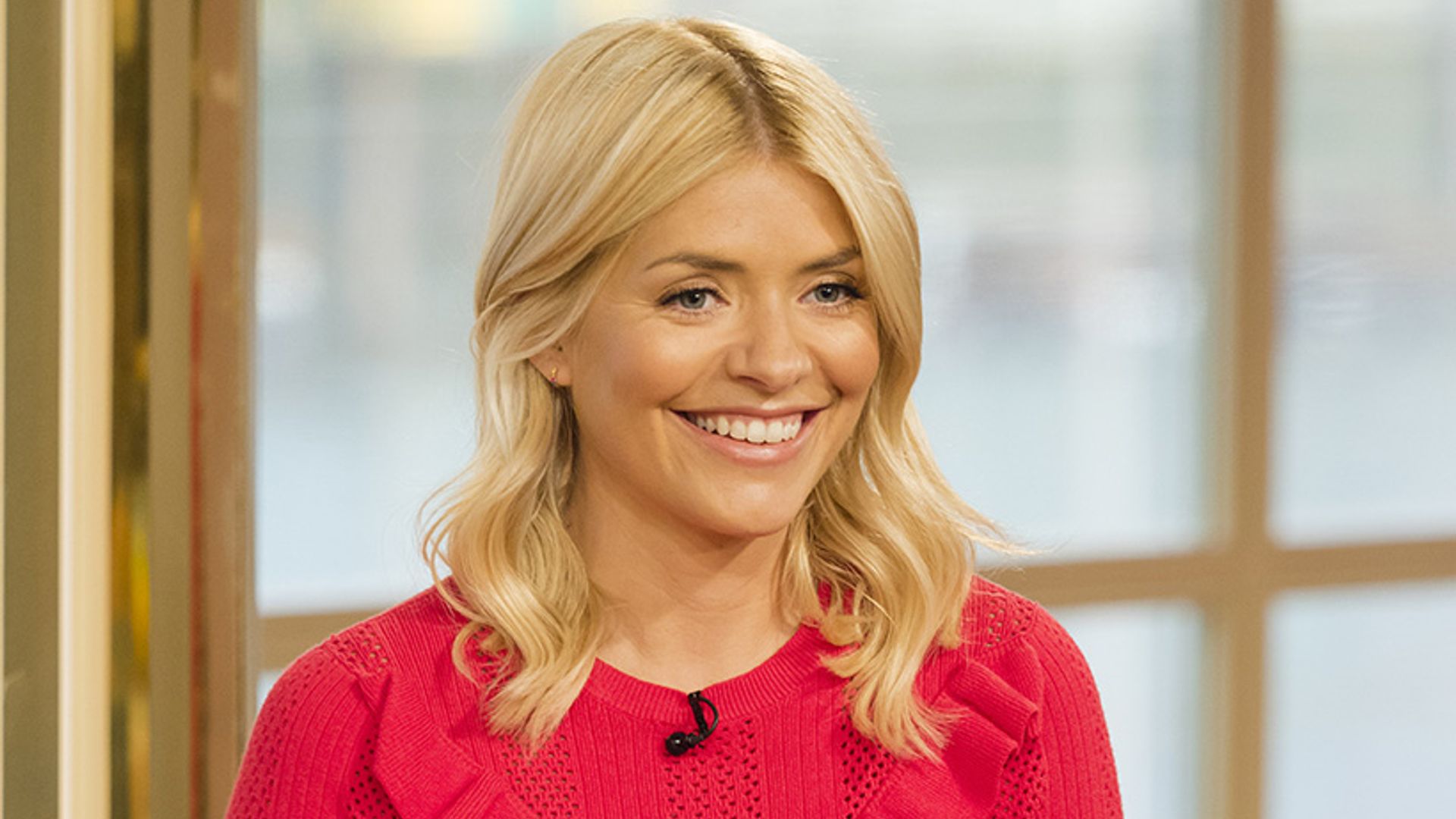 holly willoughby this morning navy skirt top