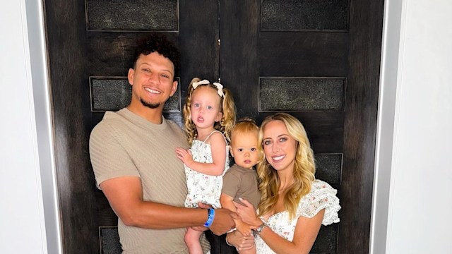 patrick and brittany mahomes holding their kids