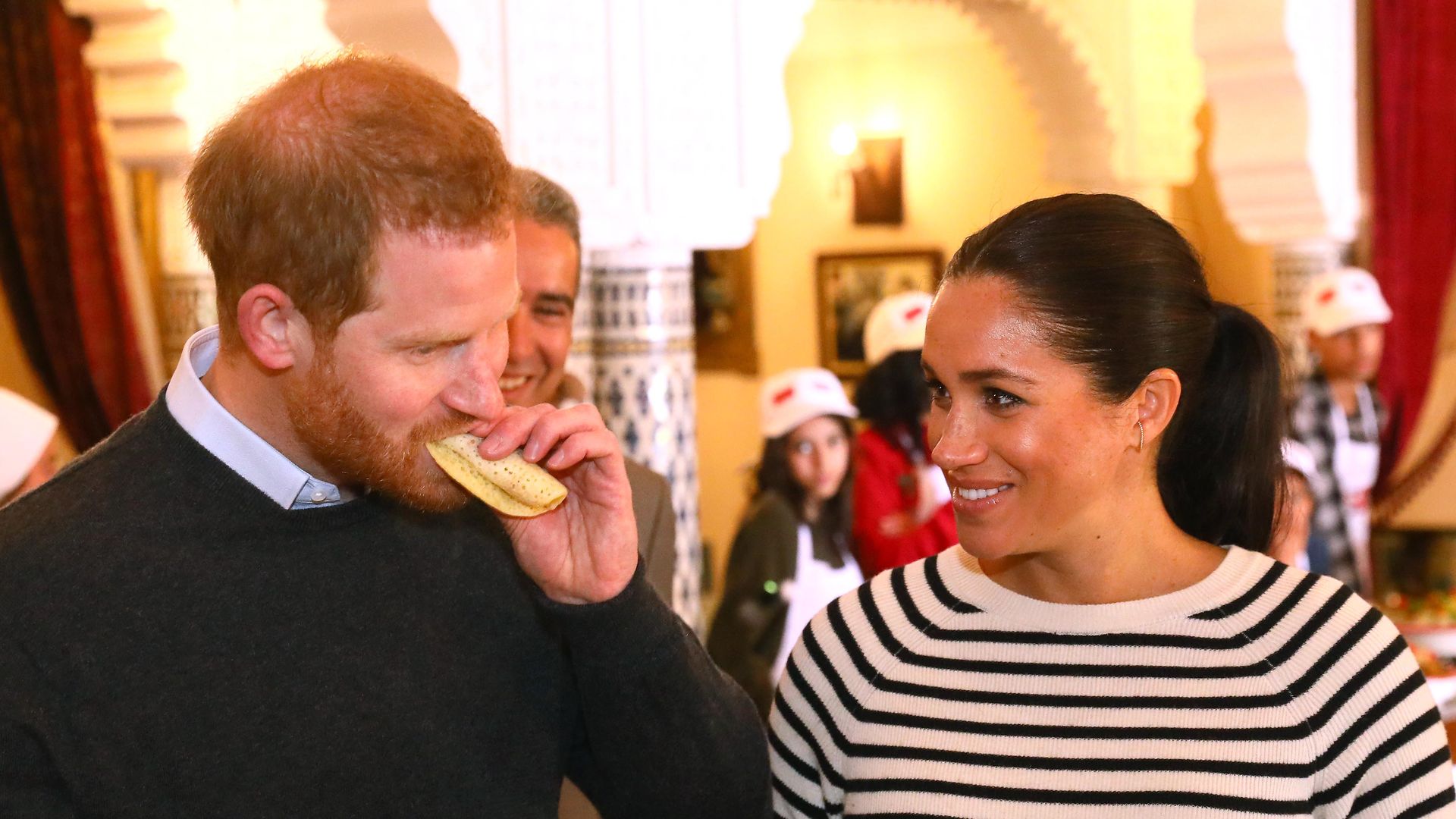meghan markle prinec harry eating