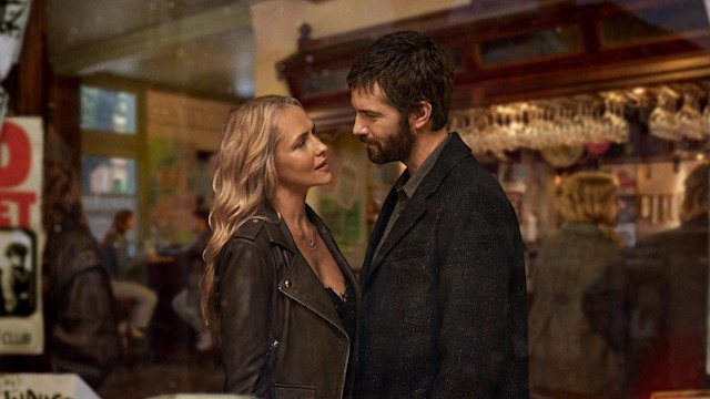 Teresa Palmer as Alison and Jim Sturgess as Daniel in Mix Tape