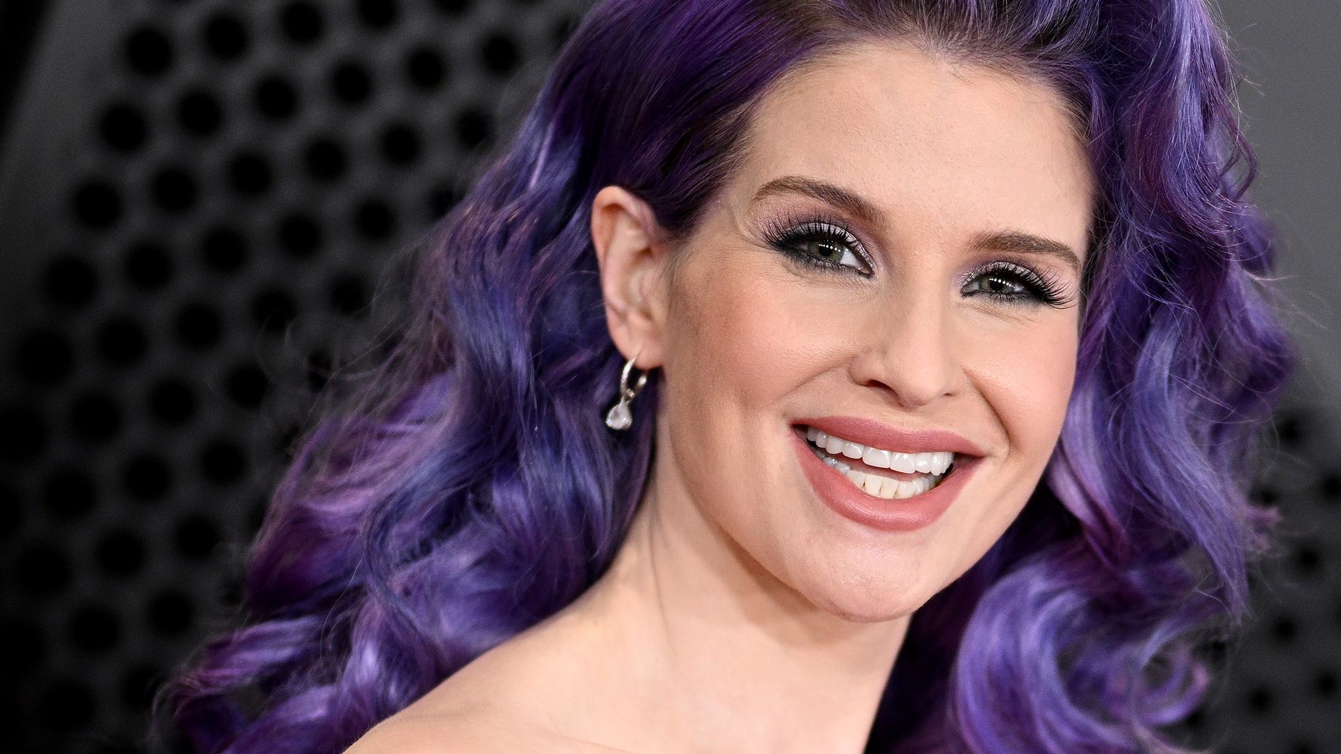 Kelly Osbourne makes surprising confession about her past addictions