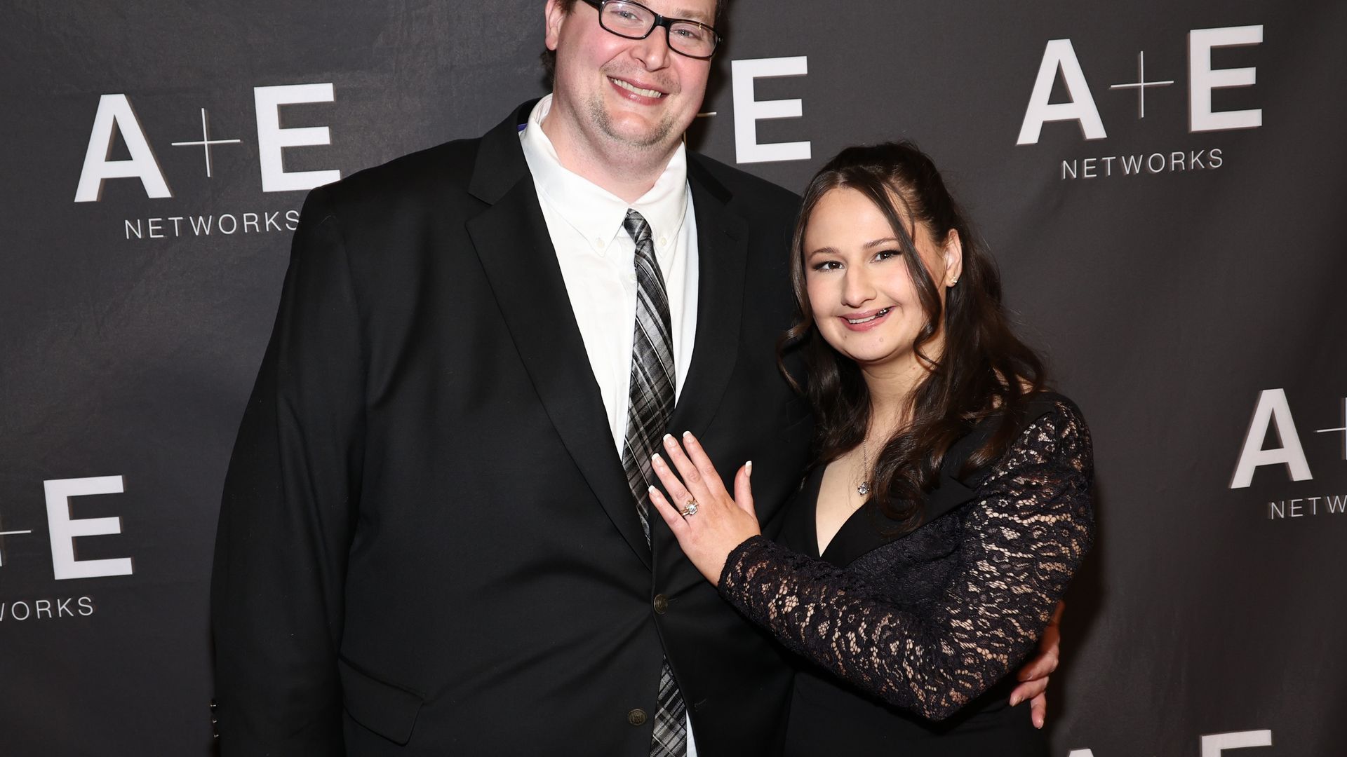 Gypsy Rose Blanchard and husband Ryan Anderson reveal the special moment of how he proposed to her in prison