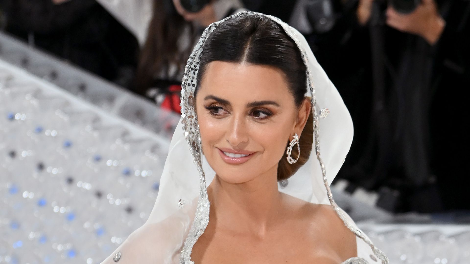 This is the exact nude lip Penelope Cruz wore to the Met Gala – and you can  shop it with 20% off | HELLO!