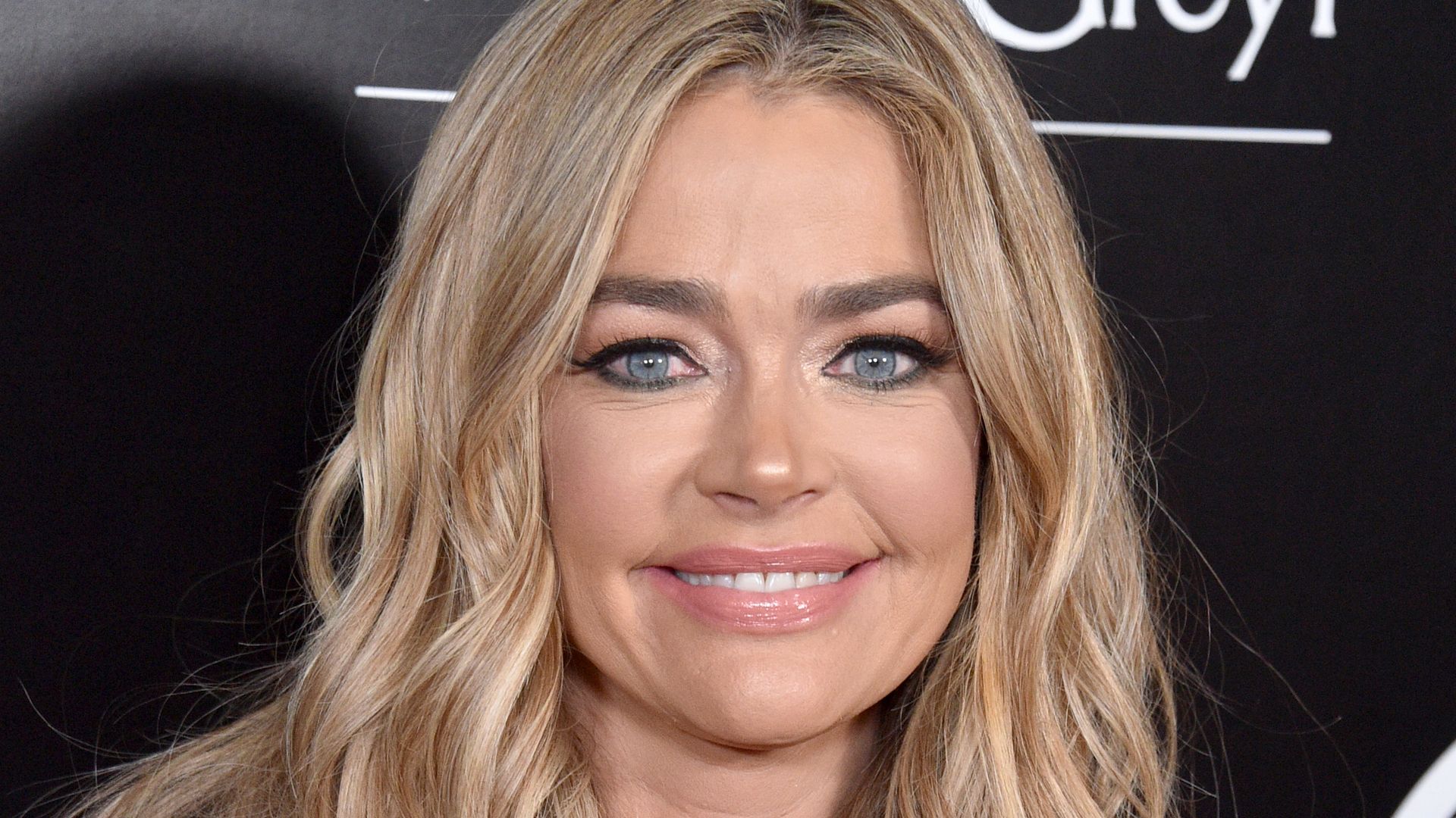 Denise Richards 52 Wows In Plunging Bodycon Dress And Wait Until You See Her Hair Hello