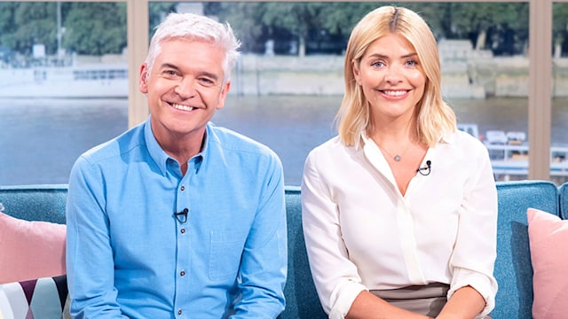 phillip schofield holly willoughby this morning april 2018