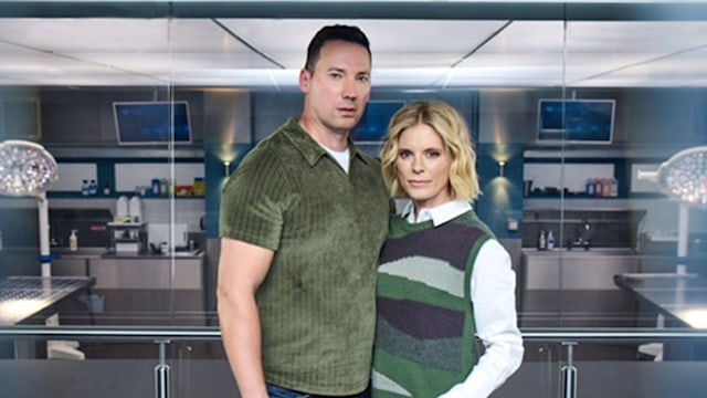 Jack Hodgson (DAVID CAVES) & Dr Nikki Alexander (EMILIA FOX) in Silent Witness