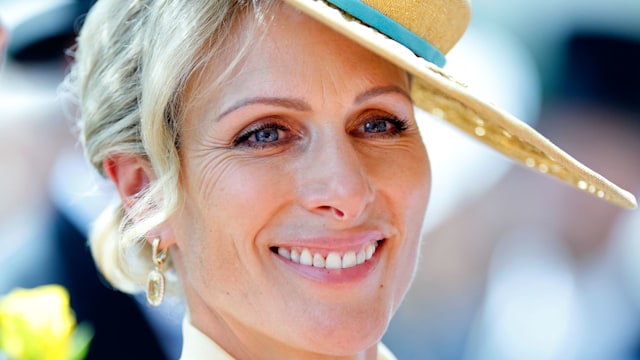  Zara Tindall wearing yellow as she attends day one of Royal Ascot 2024 at Ascot Racecourse on June 18, 2024 in Ascot, England. 