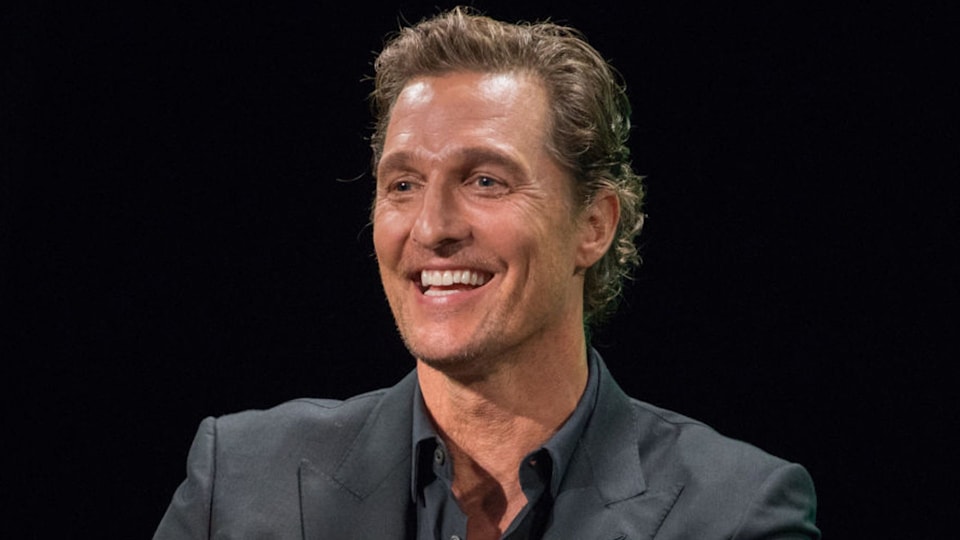 Il CEO di Paramount Chris McCarthy ha confermato che Matthew McConaughey è in trattativa con il co-creatore Taylor Sheridan