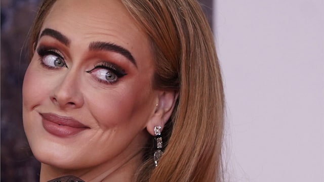 adele makeup brit awards