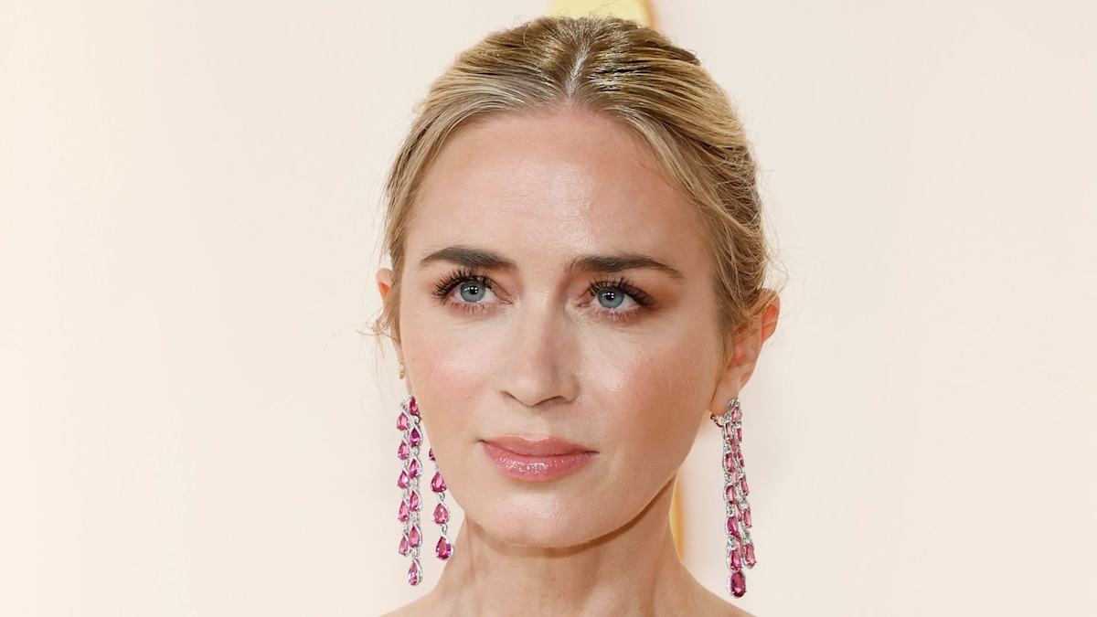 Emily Blunt apologizes for fat-shaming remarks: 'I am appalled' | HELLO!