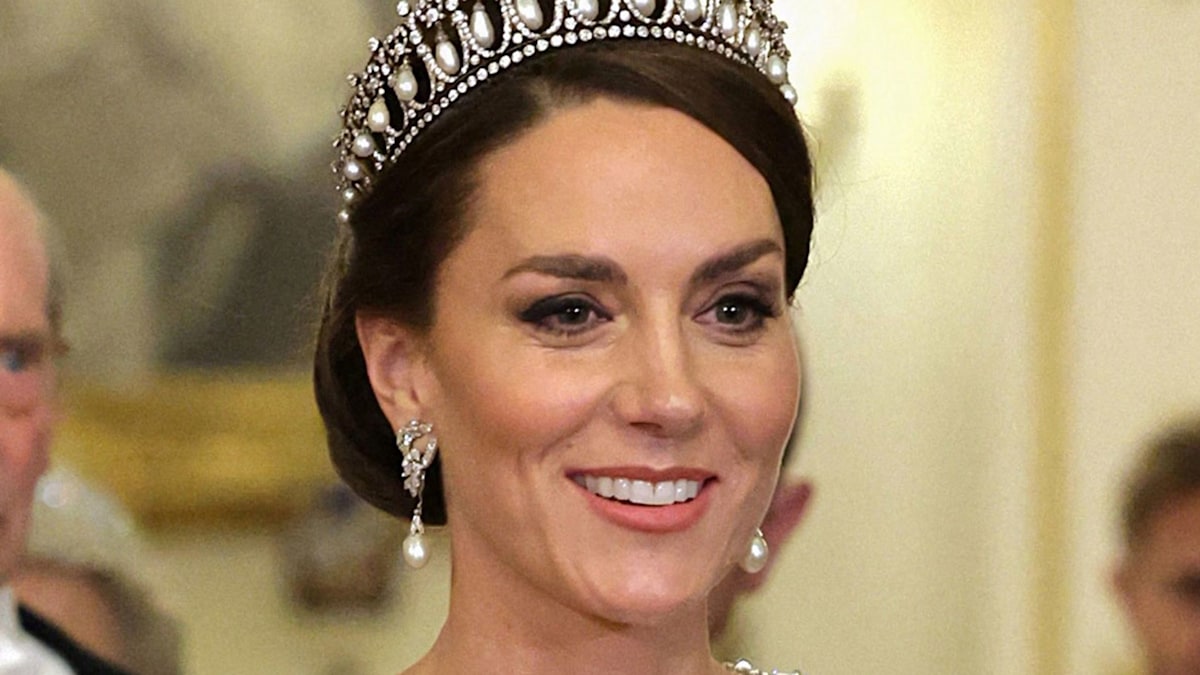 Why Kate Middleton wore a blue sash to state banquet | HELLO!