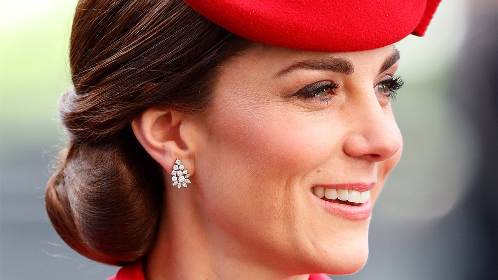 Kate Middleton gives rare glimpse inside her everyday bag & it's  surprisingly normal