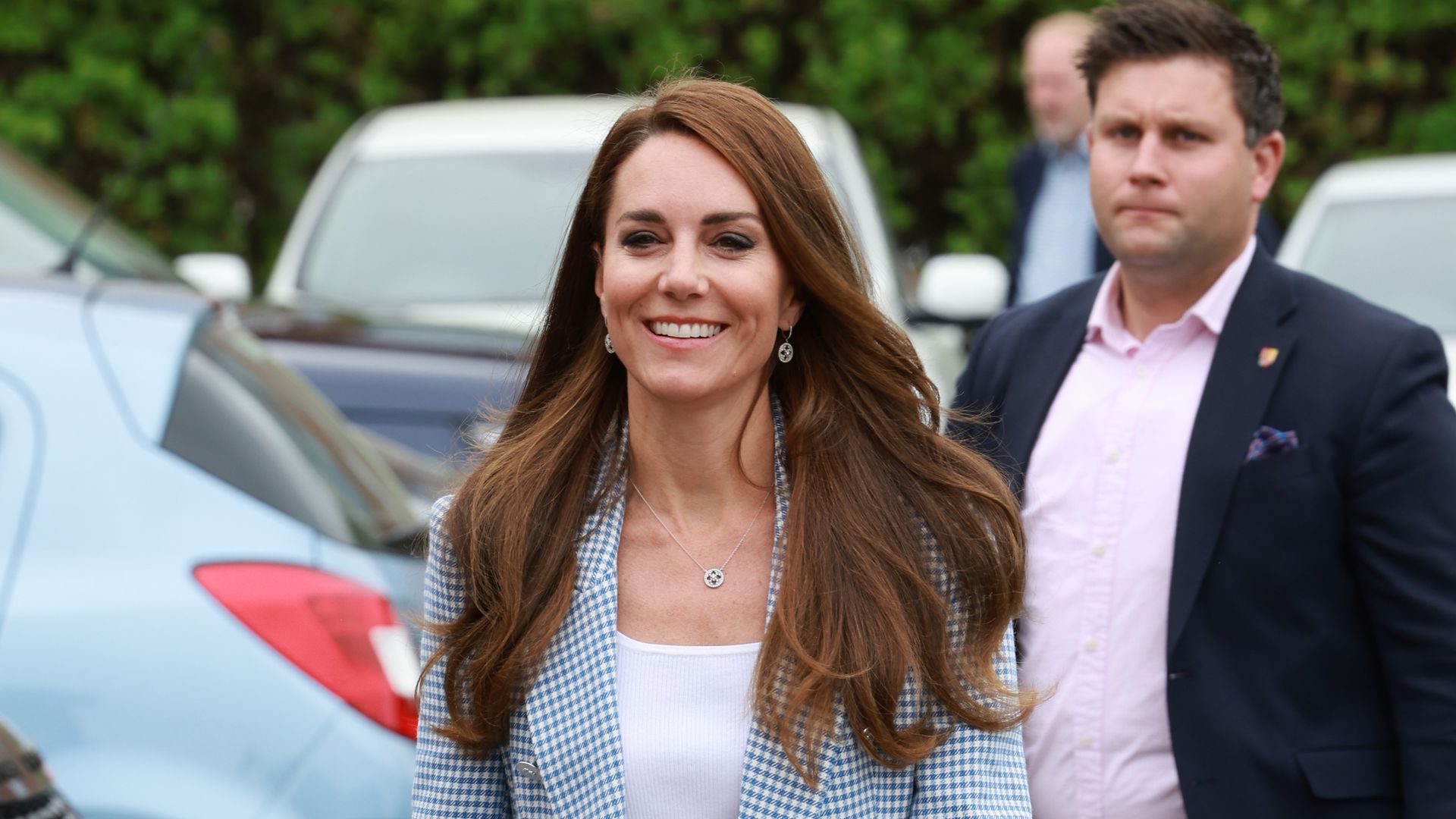 Kate Middleton's gingham blazer look is going to be your new summer ...