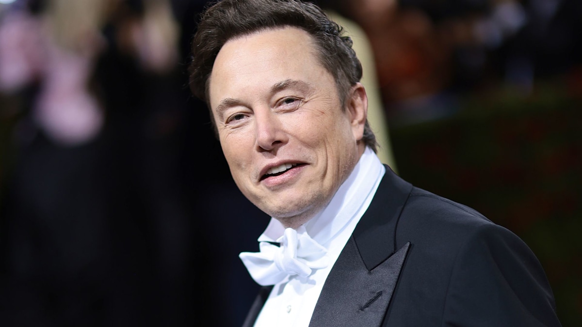 Inside billionaire Elon Musk's tiny $50k home – best photos - TrendRadars
