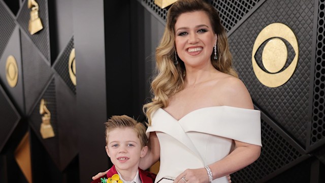 kelly clarkson and son remington at 2024 grammys