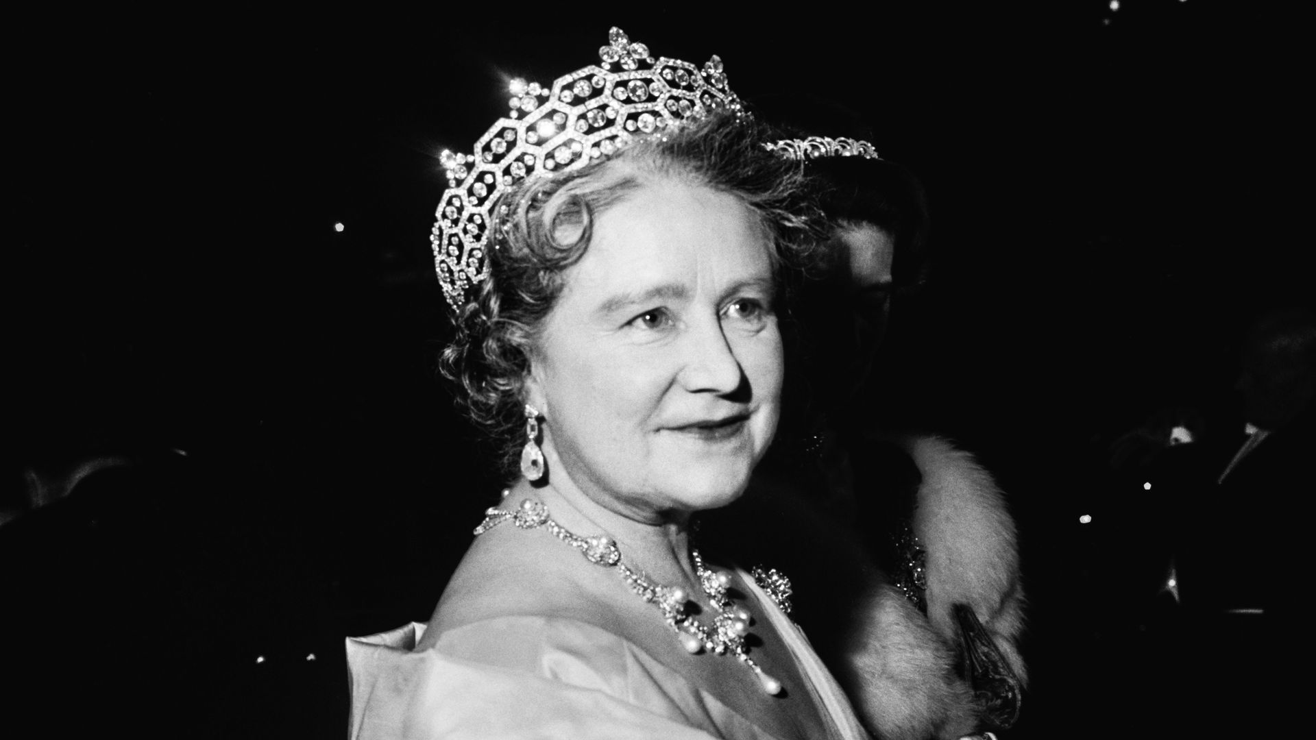 The Queen Mother was thought to be left-handed