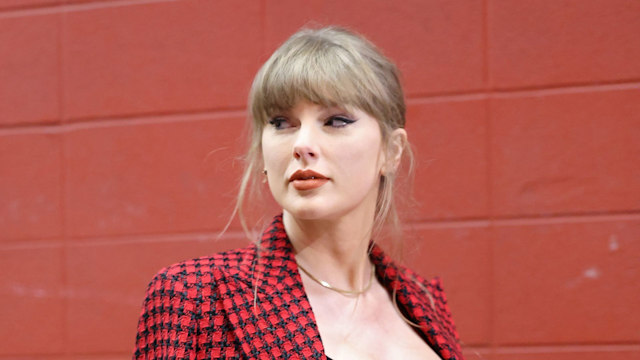 taylor swift red set