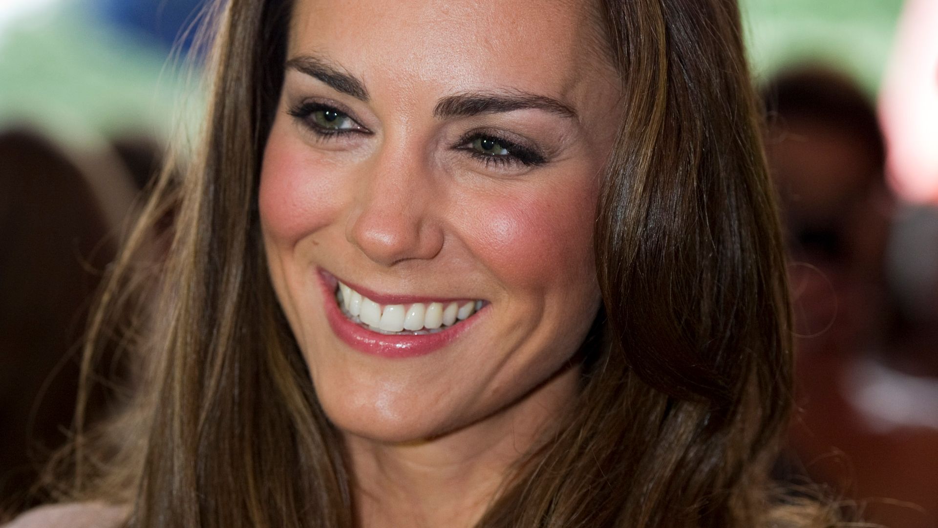 Princess Kate's festive royal style manifesto is surprisingly easy to copy