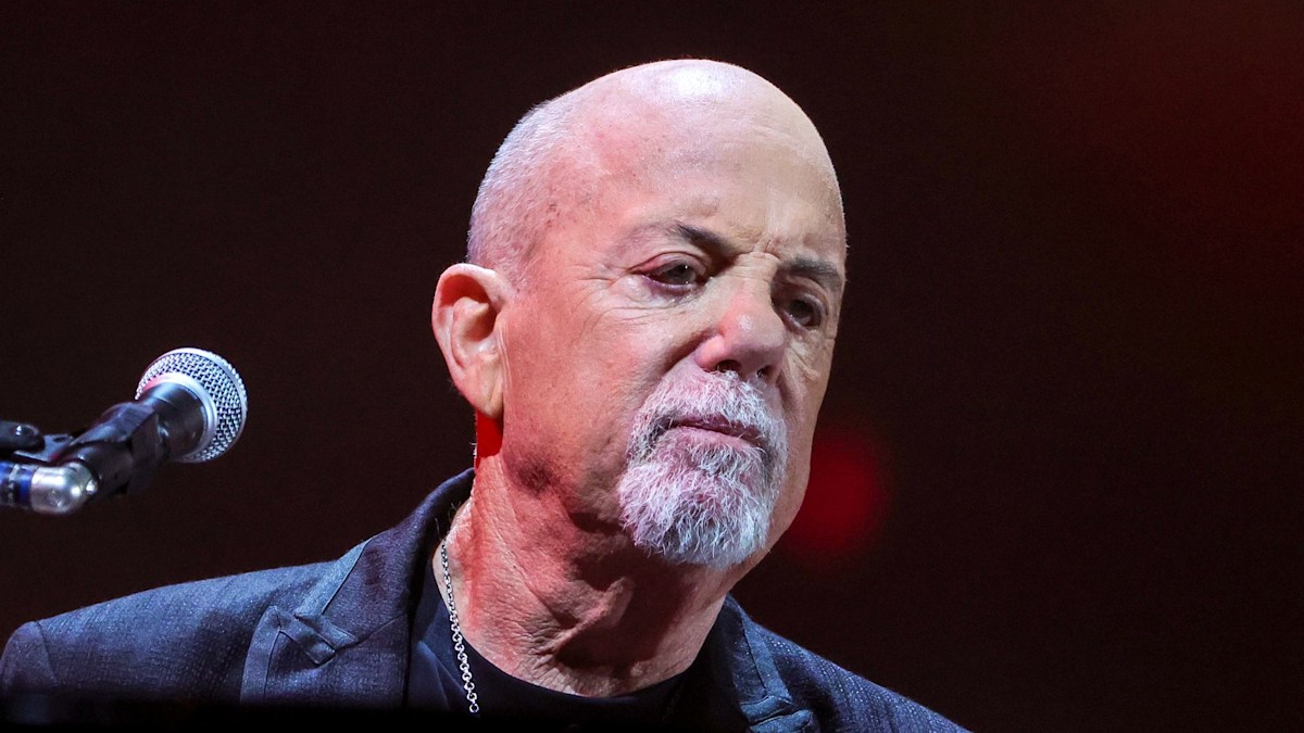 Billy Joel, 75, shares heartbreaking news with fans after stage fall