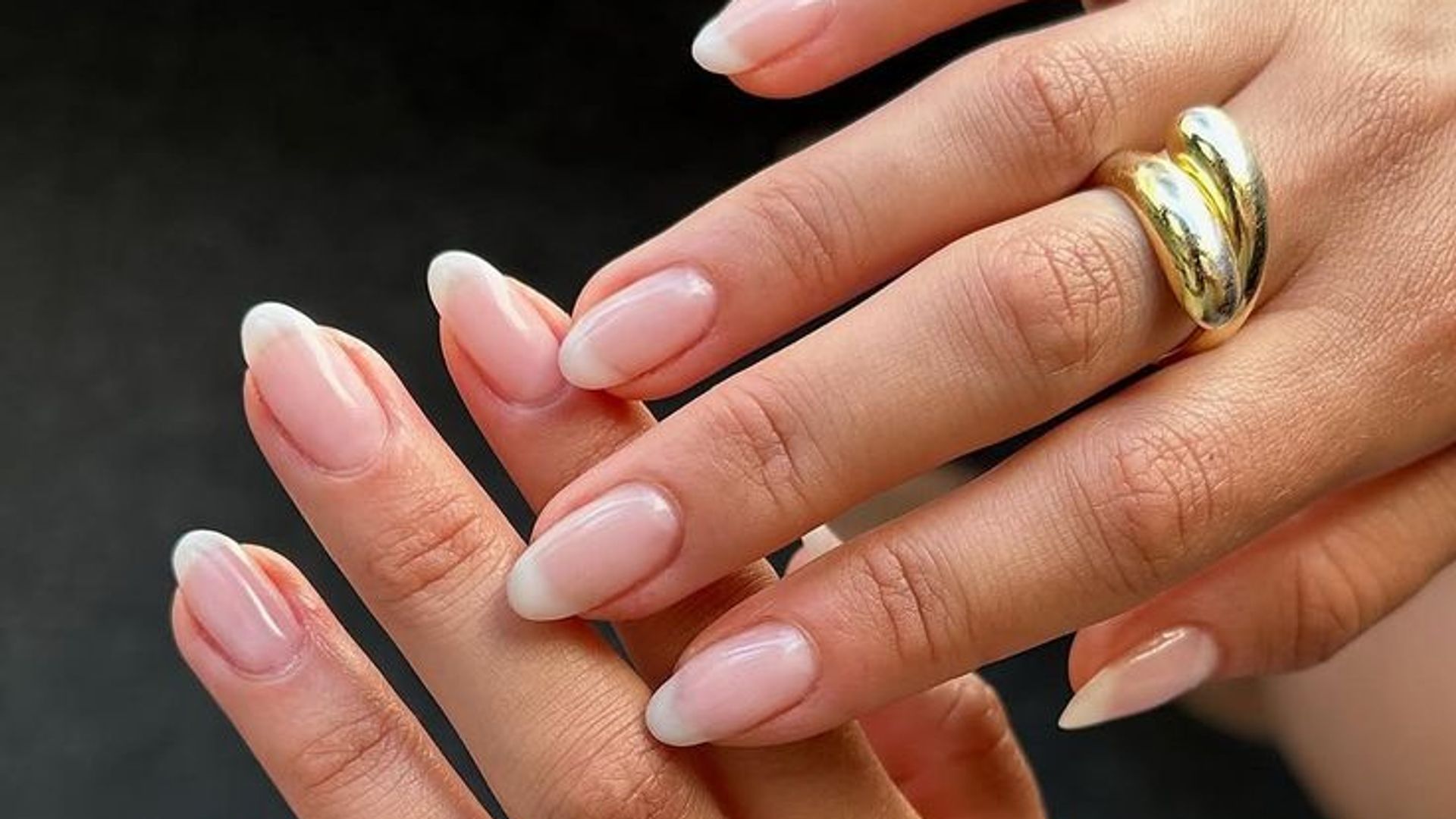 french tip manicure 