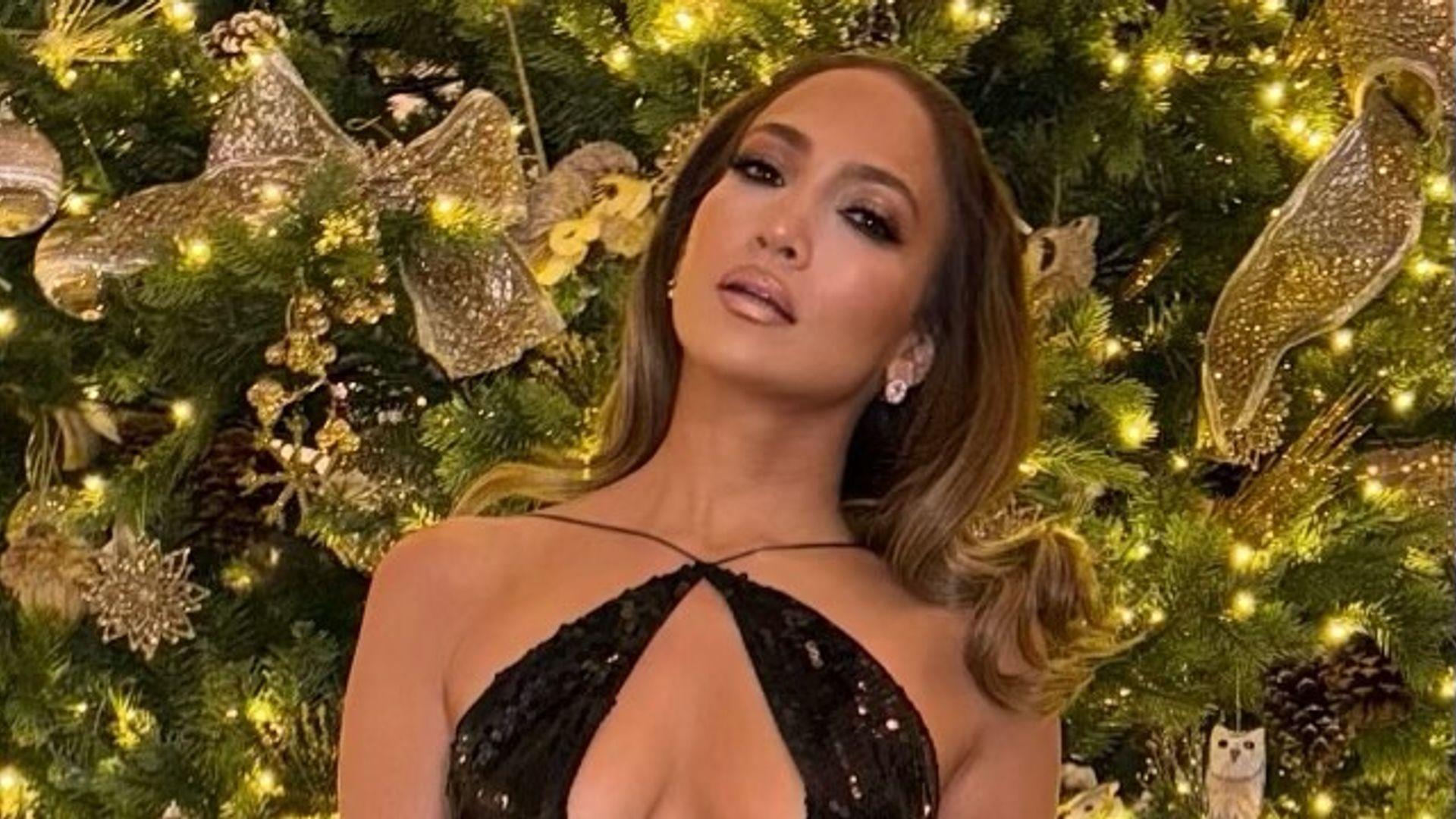 Jennifer Lopez’s sizzling revenge dress has fans saying the same thing