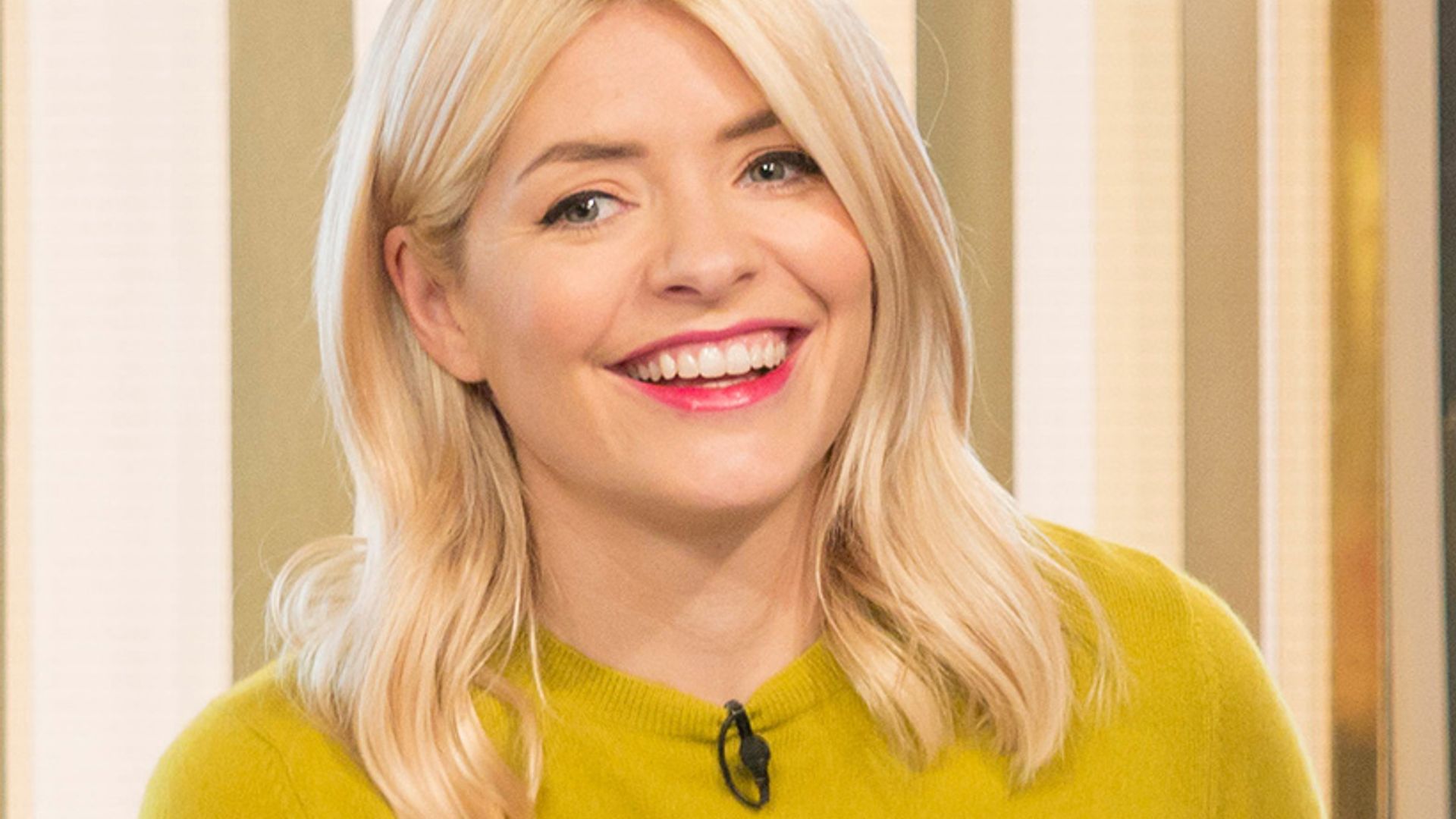 holly willoughby pink coat this morning