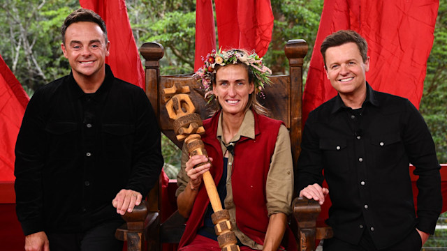Jill Scott is crowned Queen of the Jungle, sat with Ant and Dec on 'I'm a Celebrity... Get Me Out of Here!' 