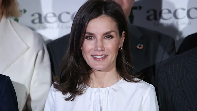 queen letizia skirt blouse