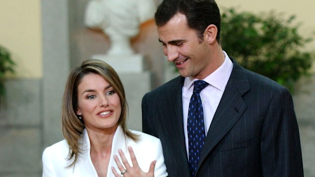 Queen Letizia showing off her engagement ring