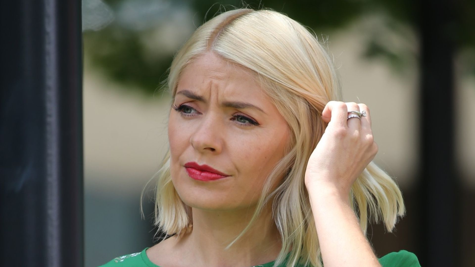holly willoughby close up green dress