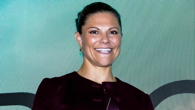 crown princess victoria in purple 