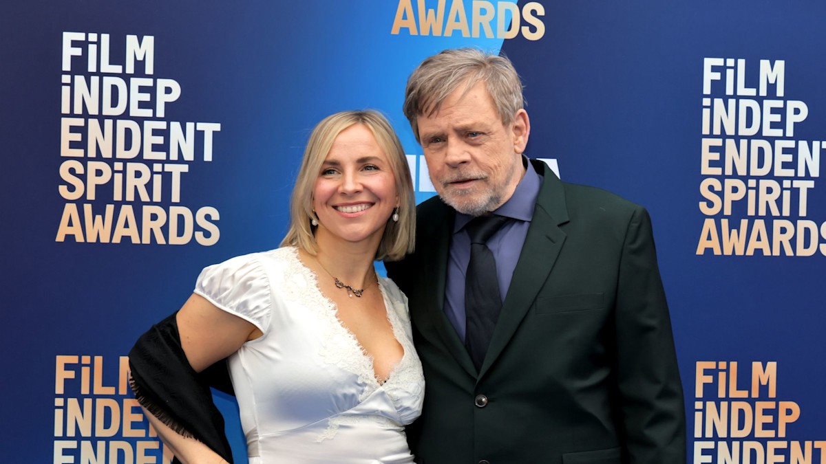 Mark Hamill's daughter Chelsea makes stunning appearance with her dad in red carpet outing