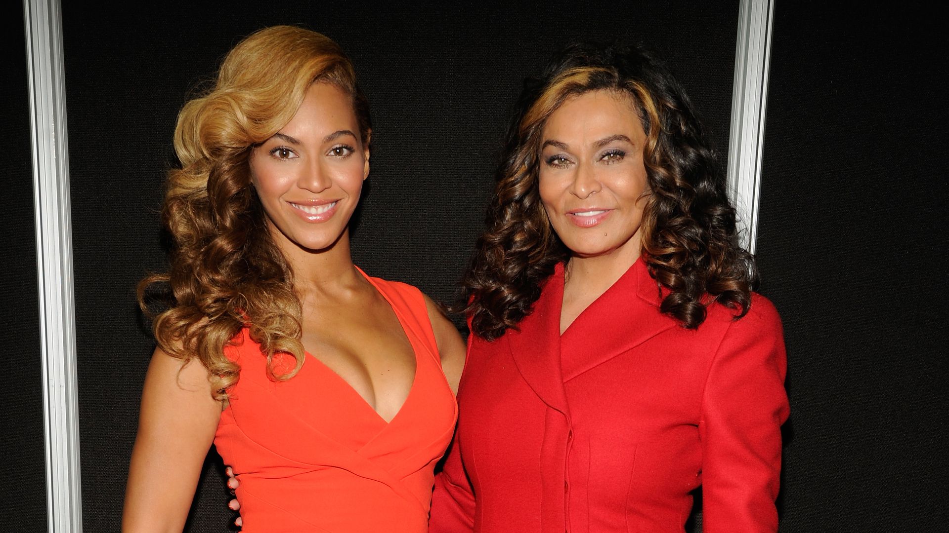  Beyonce and Tina Knowles pose backstage at the Pepsi Super Bowl 