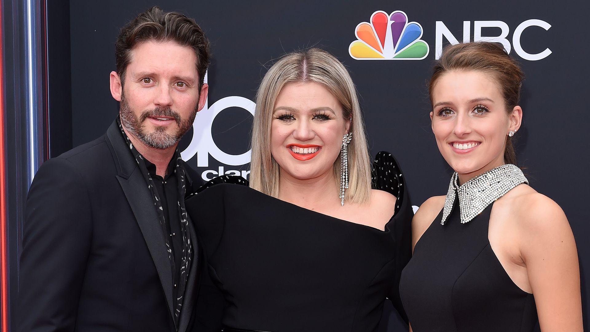 brandon blackstock kelly clarkson and savannah blackstock all wearng black