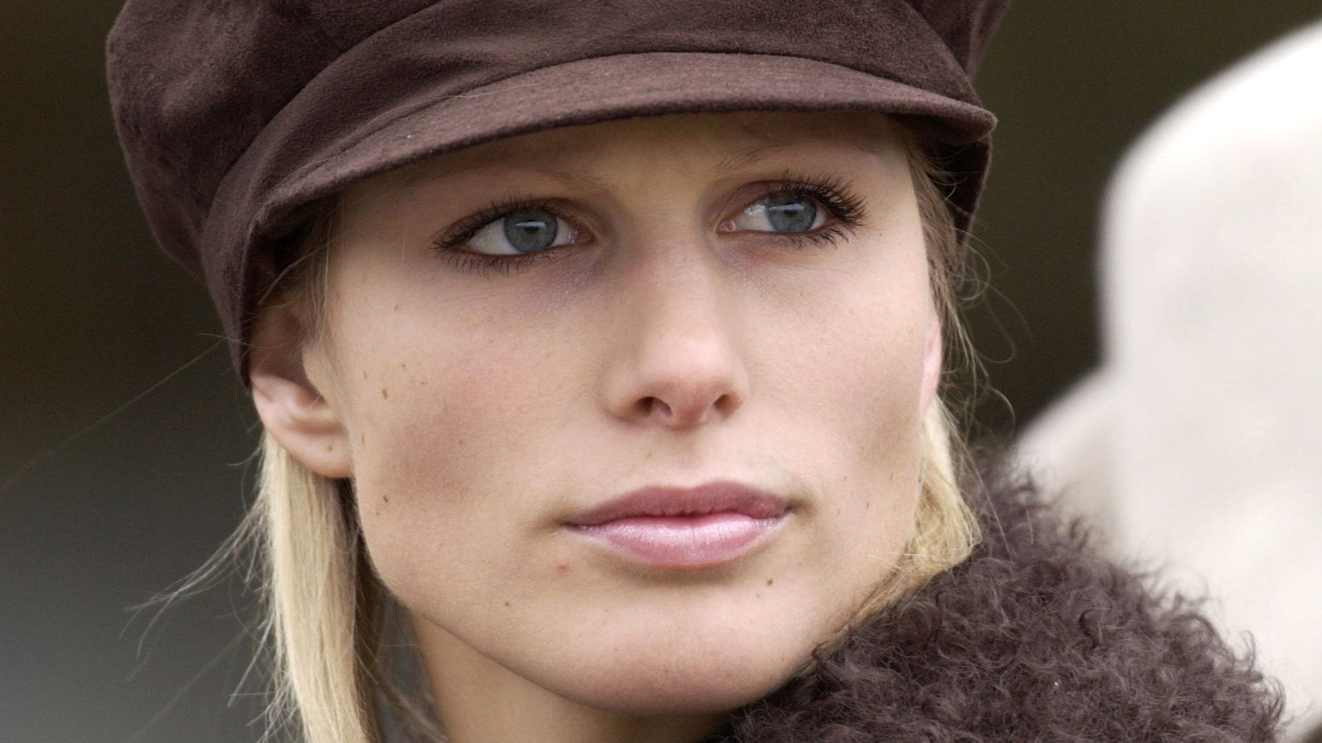 Zara wearing brown baker boy hat