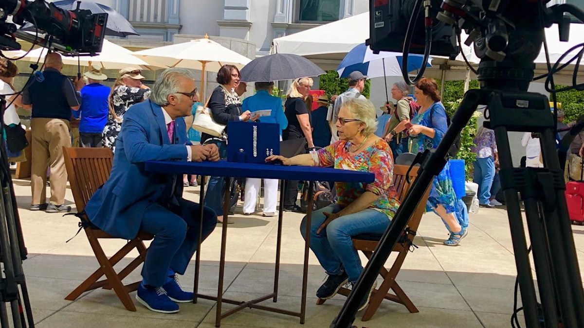 Antiques Roadshow star arrested after sisters accuse him $6 million fortune theft