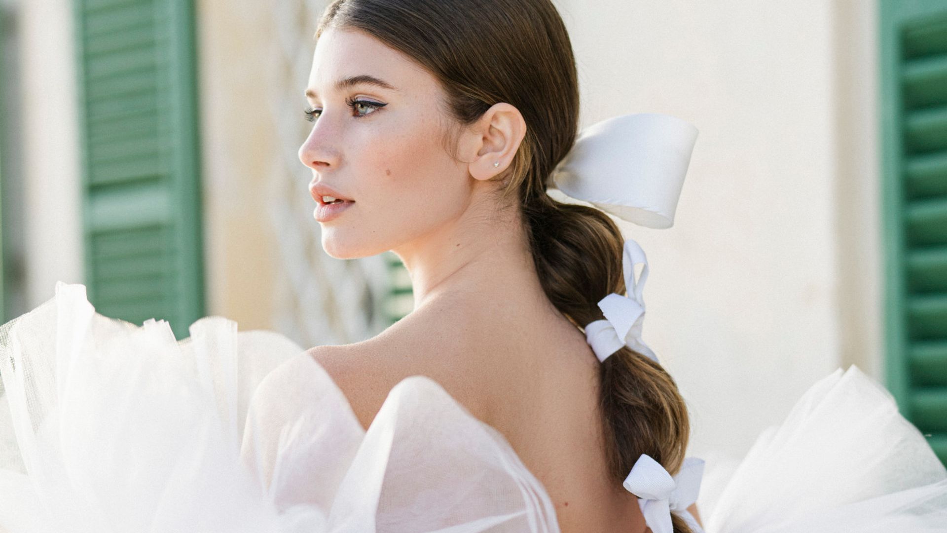 Wedding hair trends 2024: the must-know bridal styles according to an expert