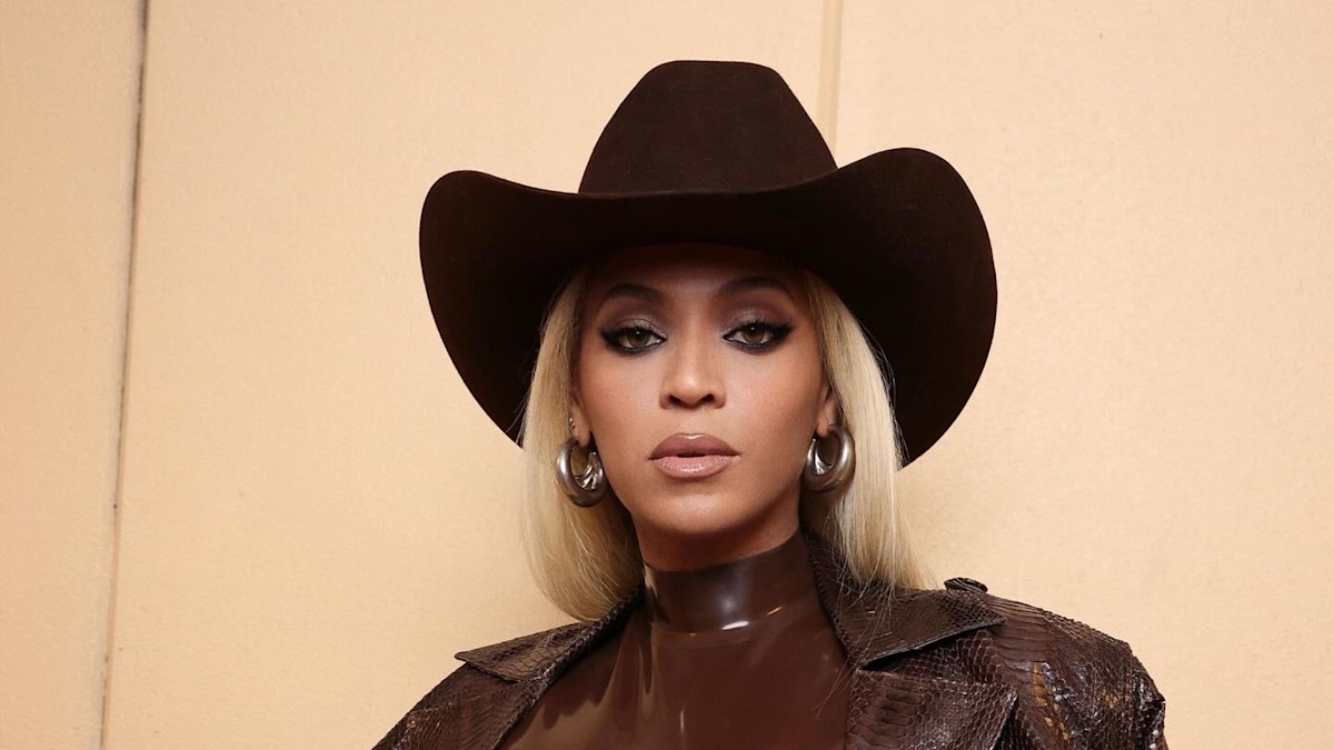 Beyoncé just added a really sensual touch to the granny-chic dress code