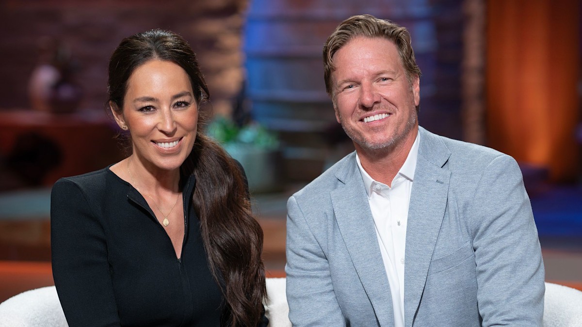 Chip and Joanna Gaines' sporty sons are their dad's double in new photos