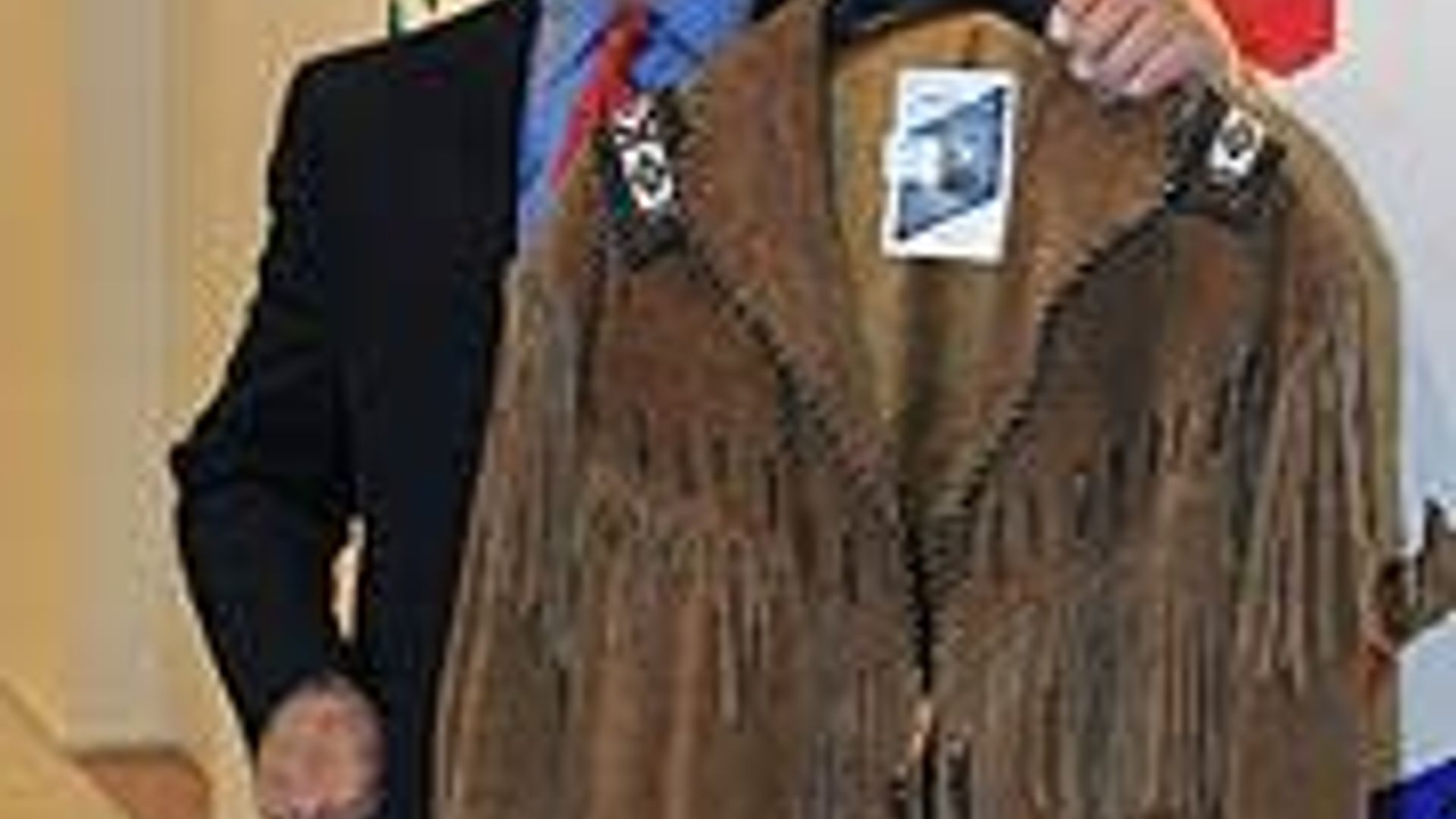 'Dallas' crew back together for charity memorabilia HELLO!