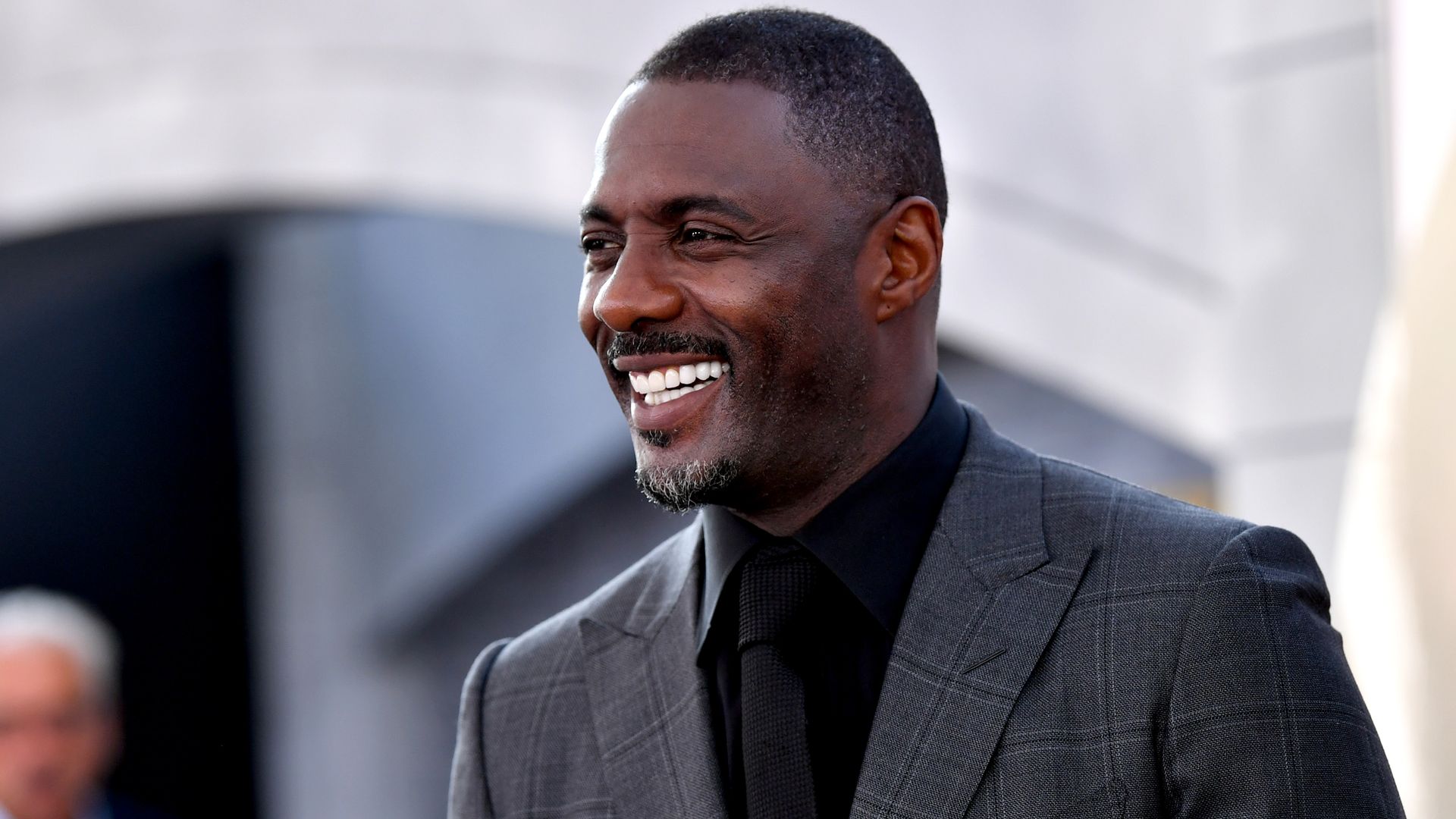 Idris Elba will lead the cast of Hijack