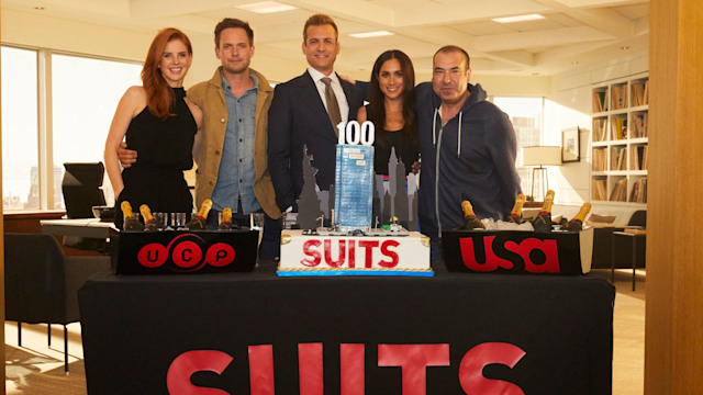 Sarah Rafferty, Patrick J. Adams, Gabriel Macht, Meghan Markle and Rick Hoffman