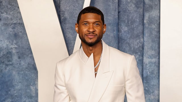 Usher attends the 2023 Vanity Fair Oscar Party Hosted By Radhika Jones at Wallis Annenberg Center for the Performing Arts on March 12, 2023 in Beverly Hills, California