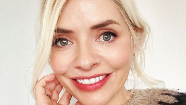 holly willoughby sick