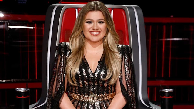 kelly clarkson the voice coaches reveal all about american idol star