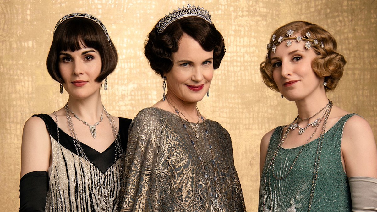 Downton Abbey's grand finale makes fans 'weep' in surprise new look